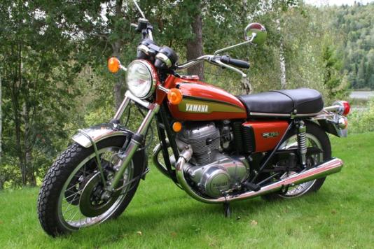 Yamaha TX750