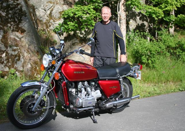 Classic blue Suzuki motorcycle