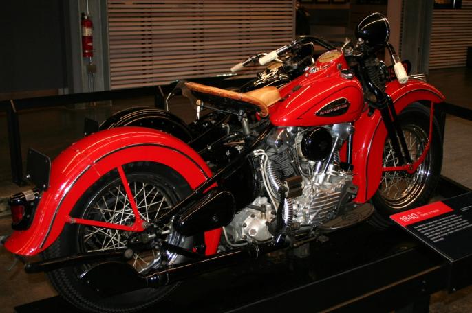 Softail skulle gi assosiasjoner til fordums storheter som bl.a. Knucklehead