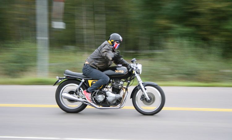 "Jeg hadde to lekemotorsykler som guttunge, deriblant en Commando"