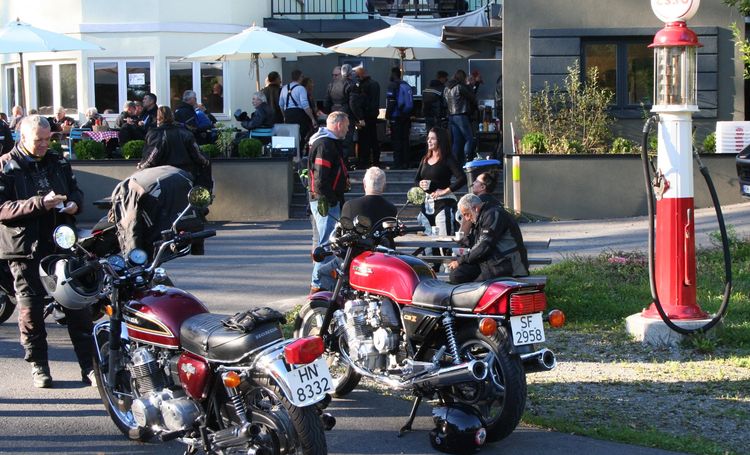 Stinn brakke på Tyrigrava