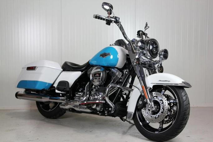 Harley-Davidson Road King Custom