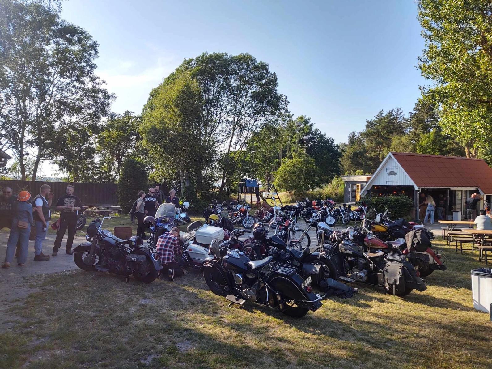 Old Bike Meet i Mosten