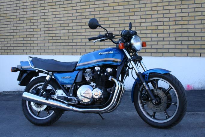 Kawasaki Z1000J målte krefter mot bl.a. Honda CB900F og Suzuki GS1000G