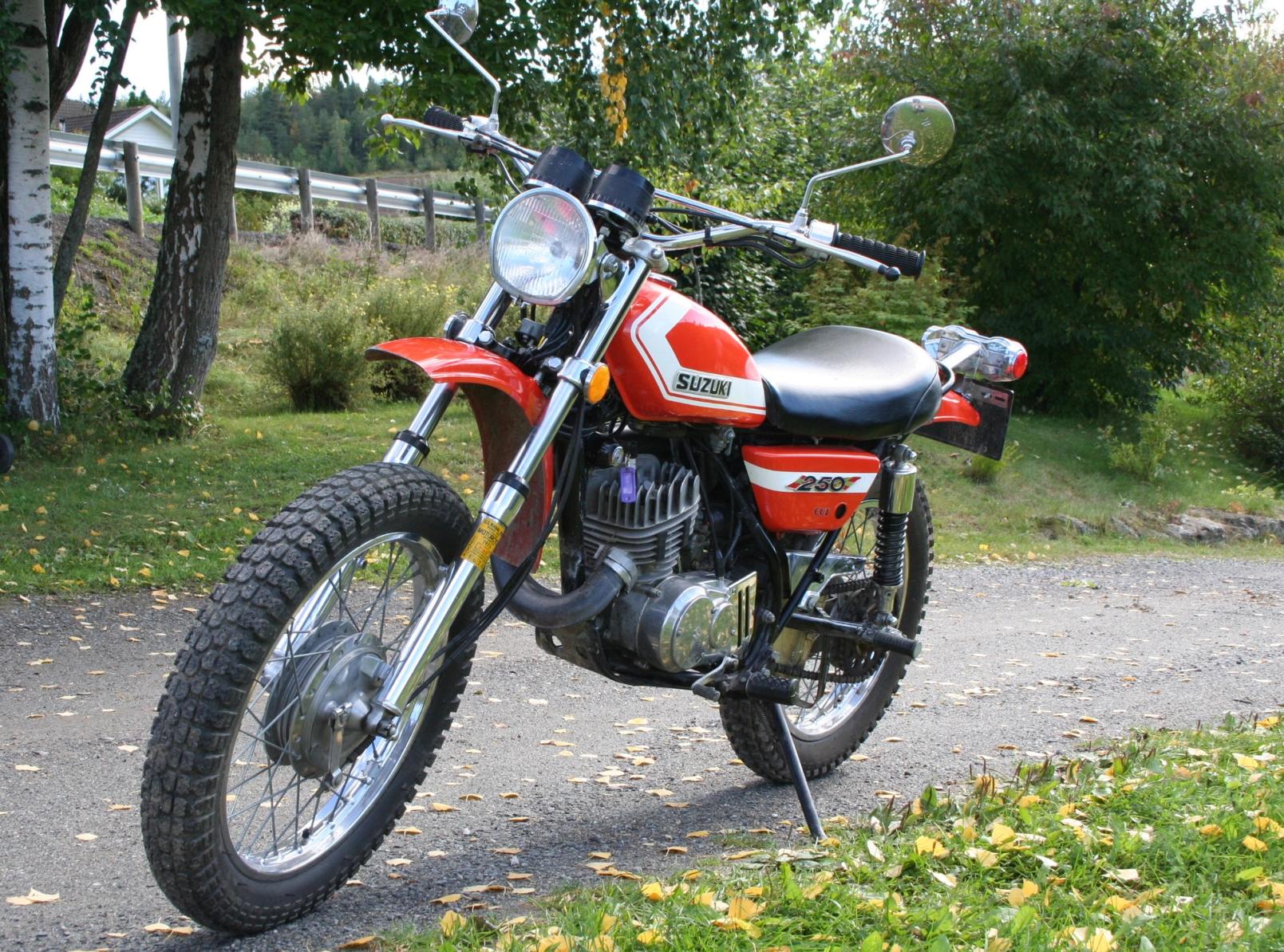 Suzuki TS250 Savage