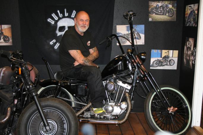 Rune Kristiansen driver MCGarage i Strømmen og har Sportster som sin favoritt-Harley