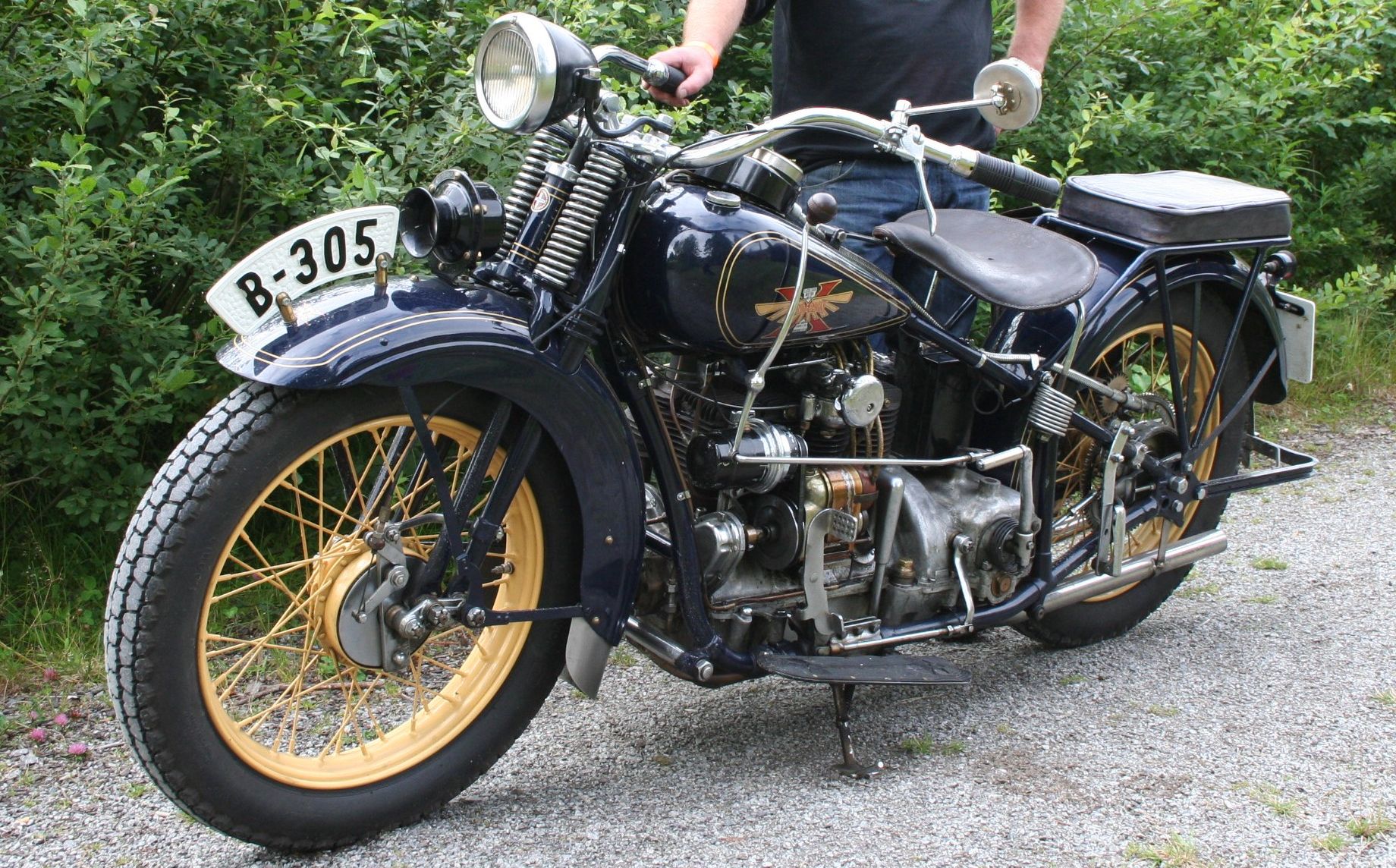 Henderson KJ Streamline