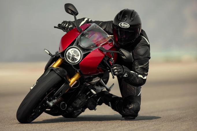 Triumph Speed Triple 1200RR