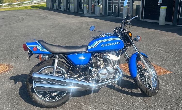 Kawasaki H2-750