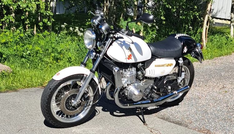 Suzuki GT750 Cafe-racer