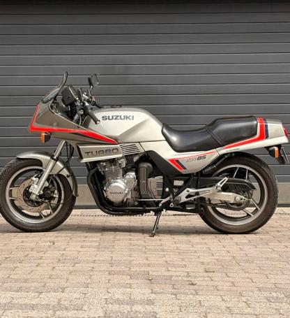 Suzuki XN85 Turbo