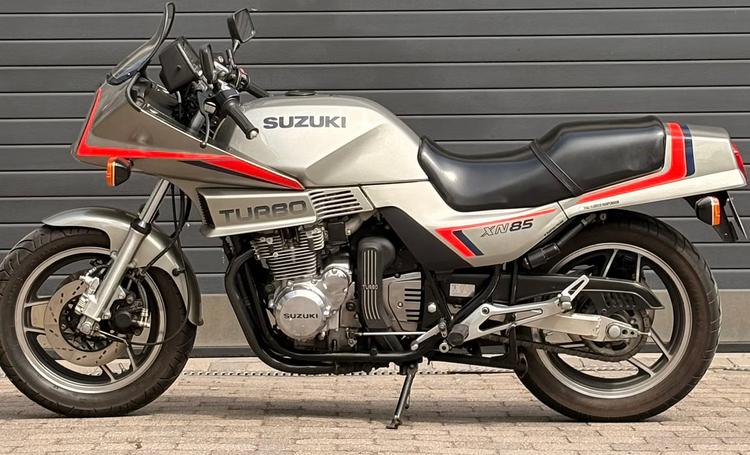 Suzuki XN85 Turbo
