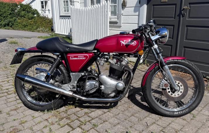 Norton Commando 850