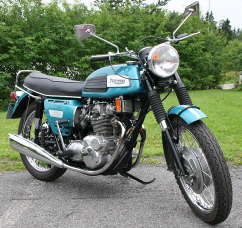 Triumph Trident T-150