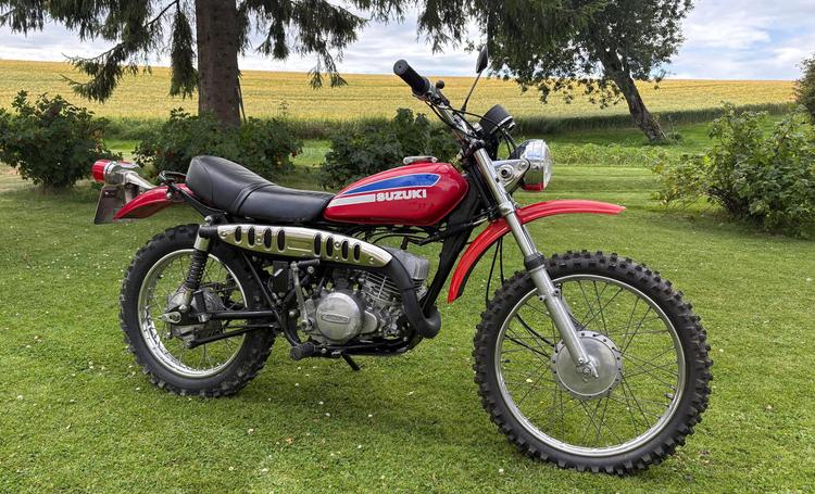 Suzuki TS250