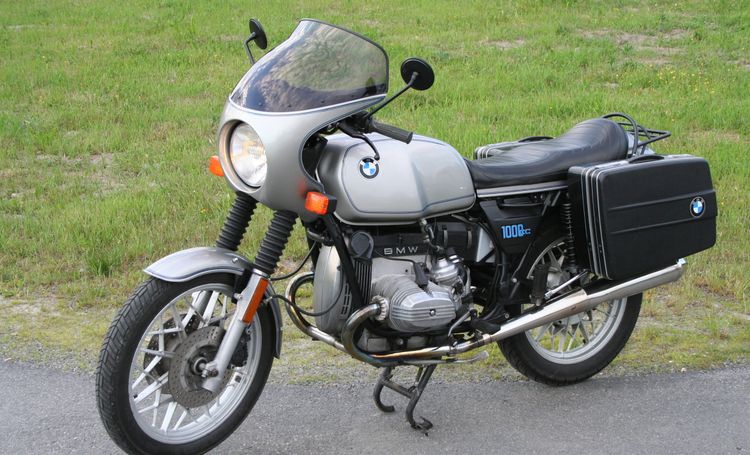 Classic blue Suzuki motorcycle