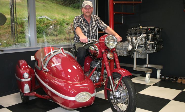 -Jeg har jaktet bjørn i Canada, nå jakter jeg Indianmotorsykler i Norge