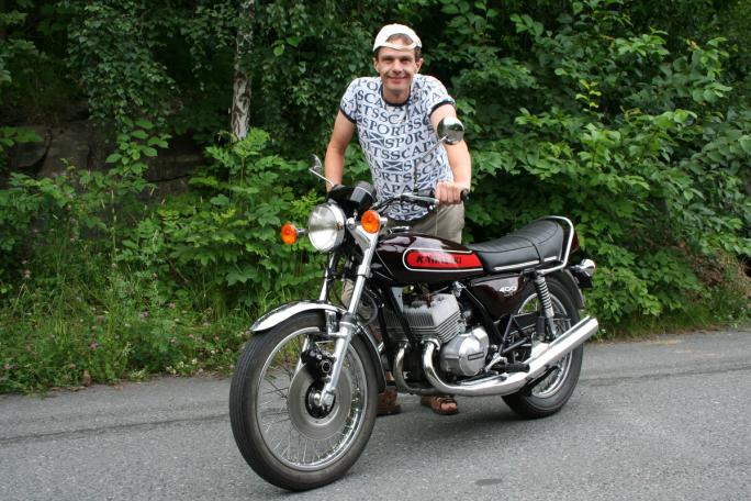 Oddbjørn Mikkelborgs favorittmc til småturer; Kawasaki 400 S3 Mach II
