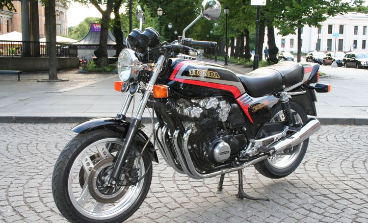 Classic blue Suzuki motorcycle