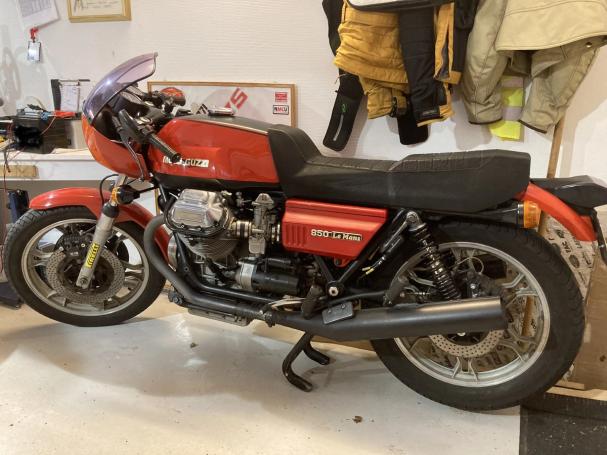 Moto Guzzi 850 Le Mans