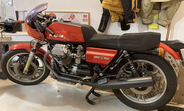 Moto Guzzi 850 Le Mans