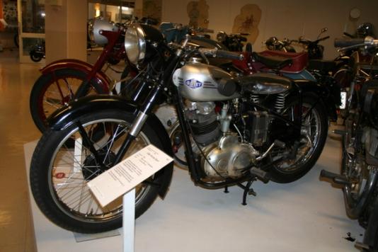 Gillett Herstal Sport 250, 1951-modell