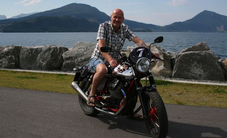 Eldars Retro-Guzzi V7II-Racer