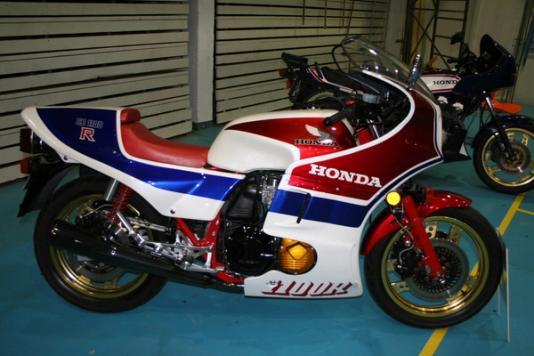 Honda CB1100R, 1983 modell
