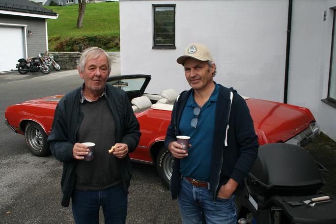 Per Olav Grevstad (t.v) og formann Nils Tore Aarseth har vært med siden starten i 1980