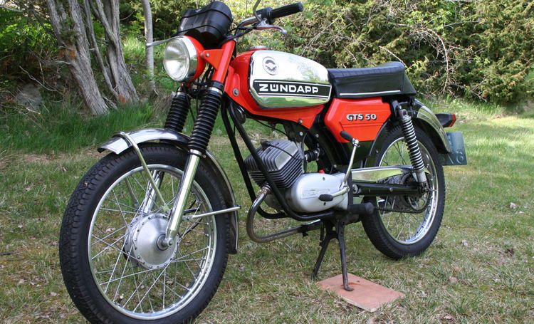 Classic blue Suzuki motorcycle