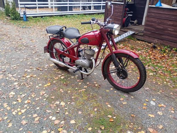 Sist lagt til på MC SELGES: 53` Tempo 150 Standard