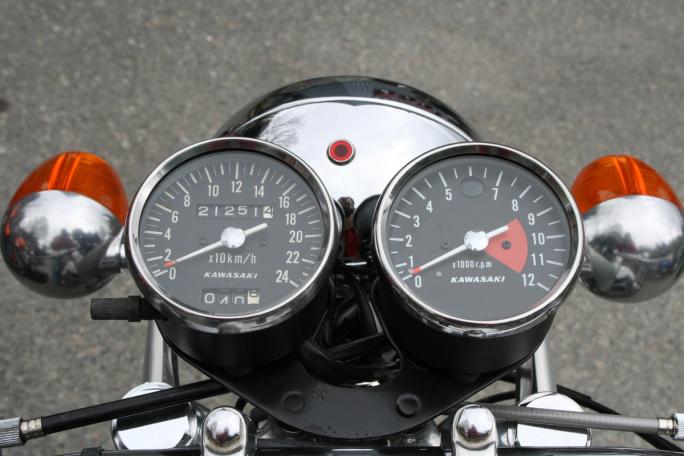 H1-500 snurret kjapt opp på rødfeltet som strekker seg til 12000 omdr.