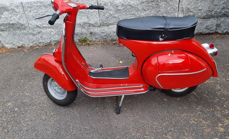 Vespa 125