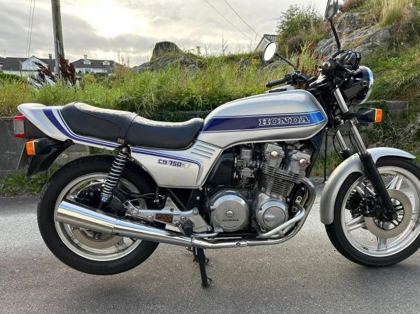 Honda CB750F