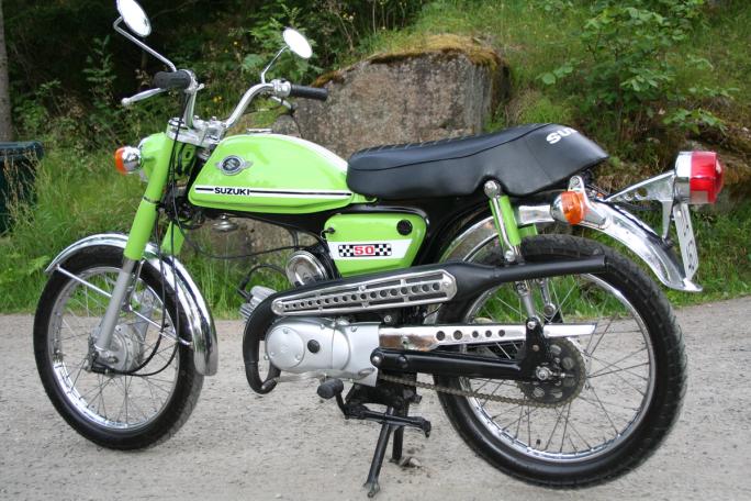 AC50; alle 16-åringers mopeddrøm