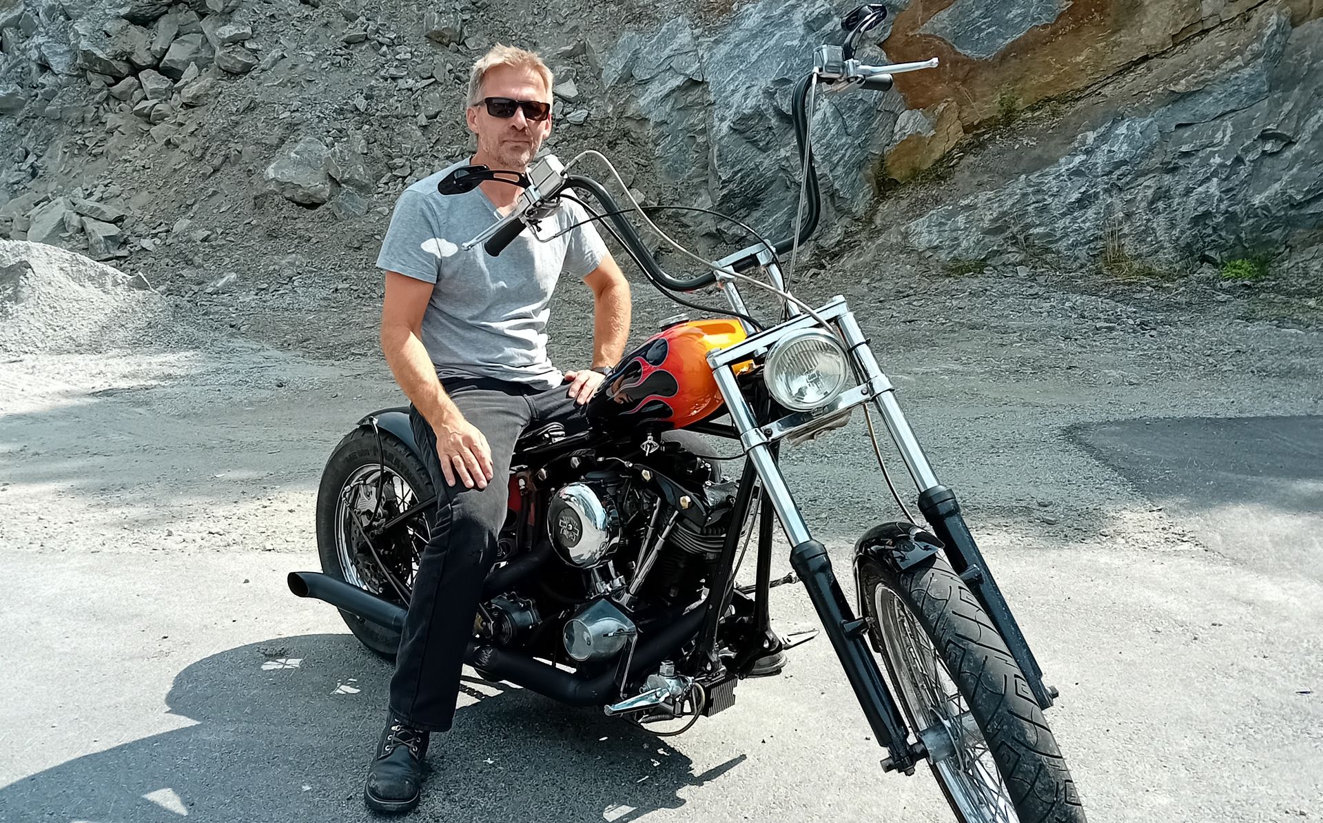 Braatens big-twin Shovel-chopper