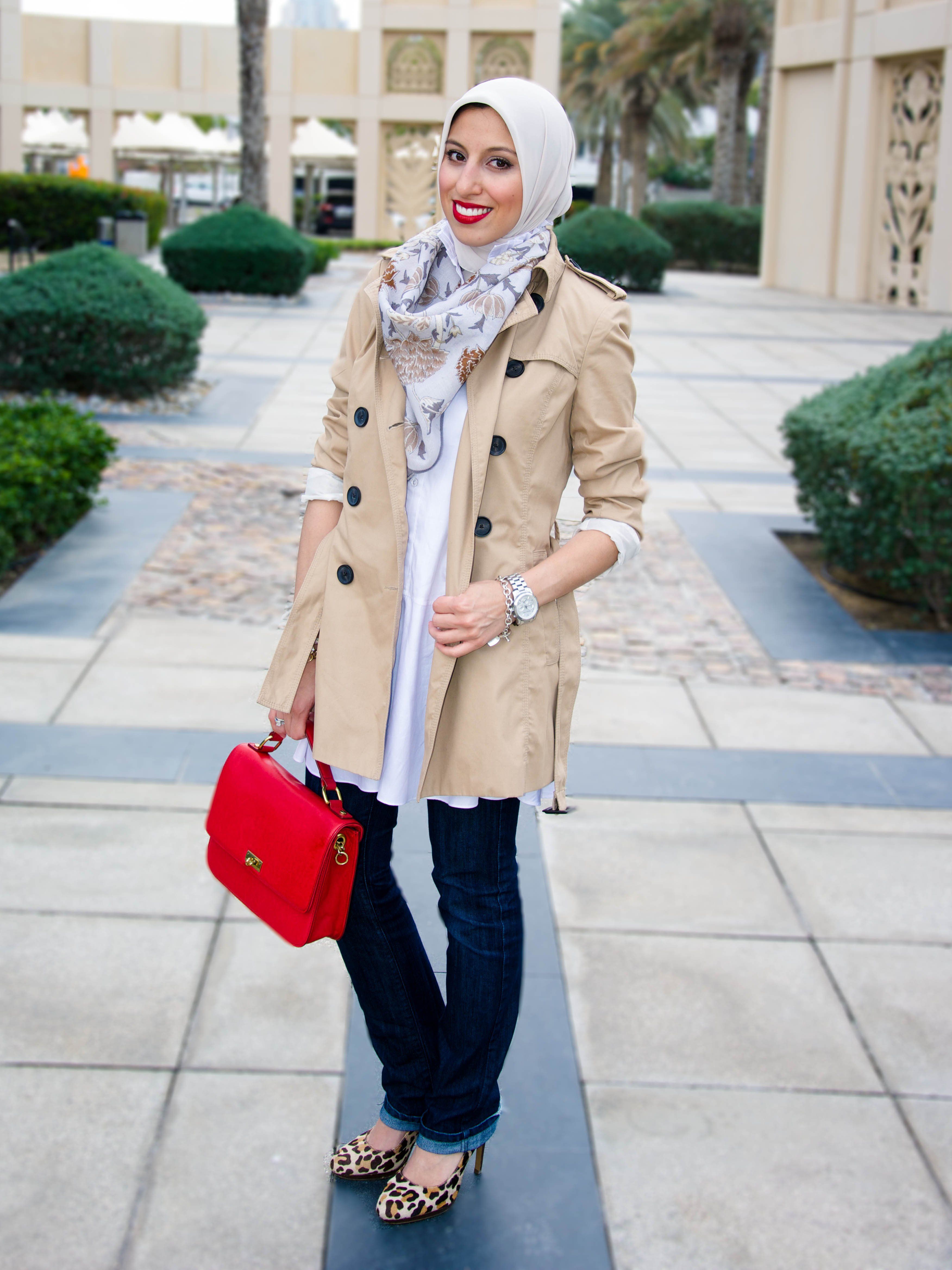 Trench deals coat hijab