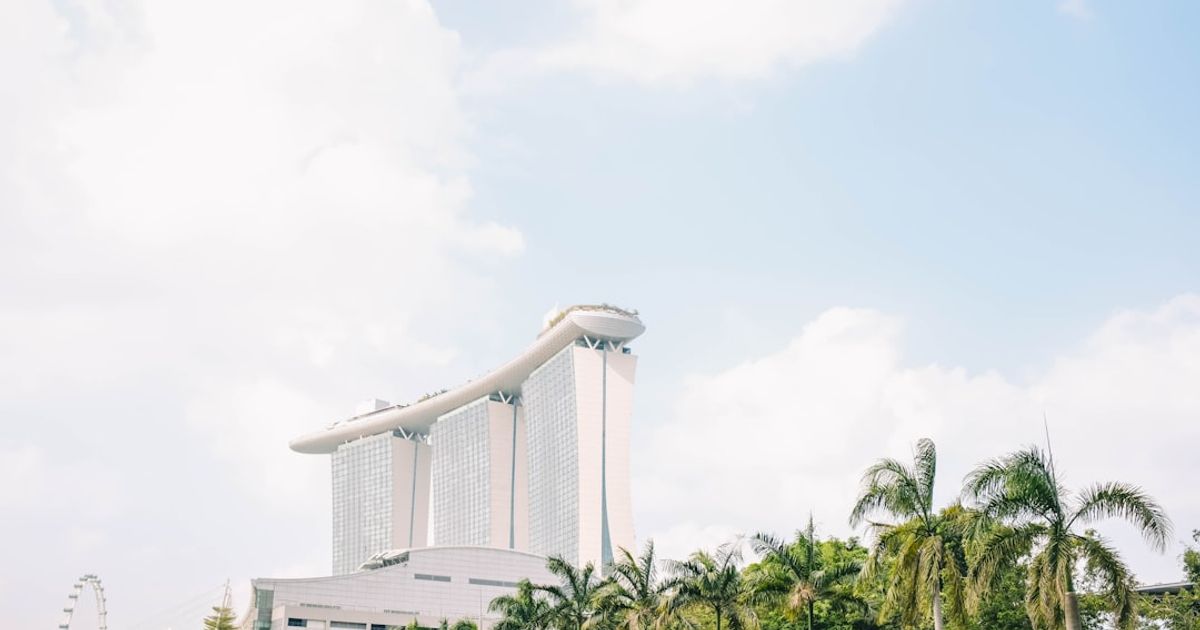 The Ultimate Wedding Planning Timeline for Singapore Couples. Photo by Adrien Olichon on Unsplash.
