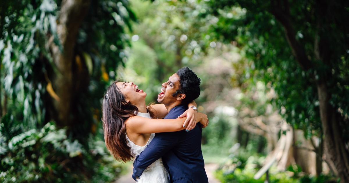 How Much Does a Wedding Really Cost in Singapore? (2026 Breakdown). Photo by Yoav Aziz on Unsplash.