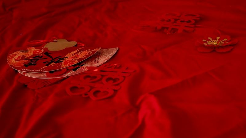 Wedding Ang Bao Guide: How Much to Give in Singapore