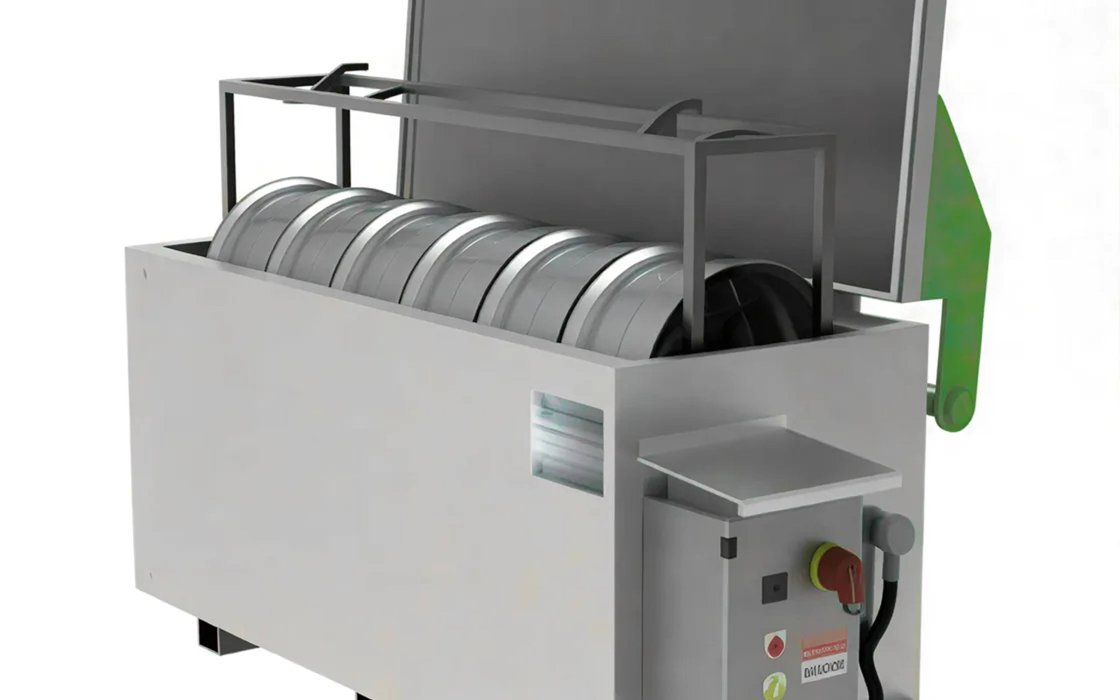 Velg na het chemisch ontlakken, kaal aluminium