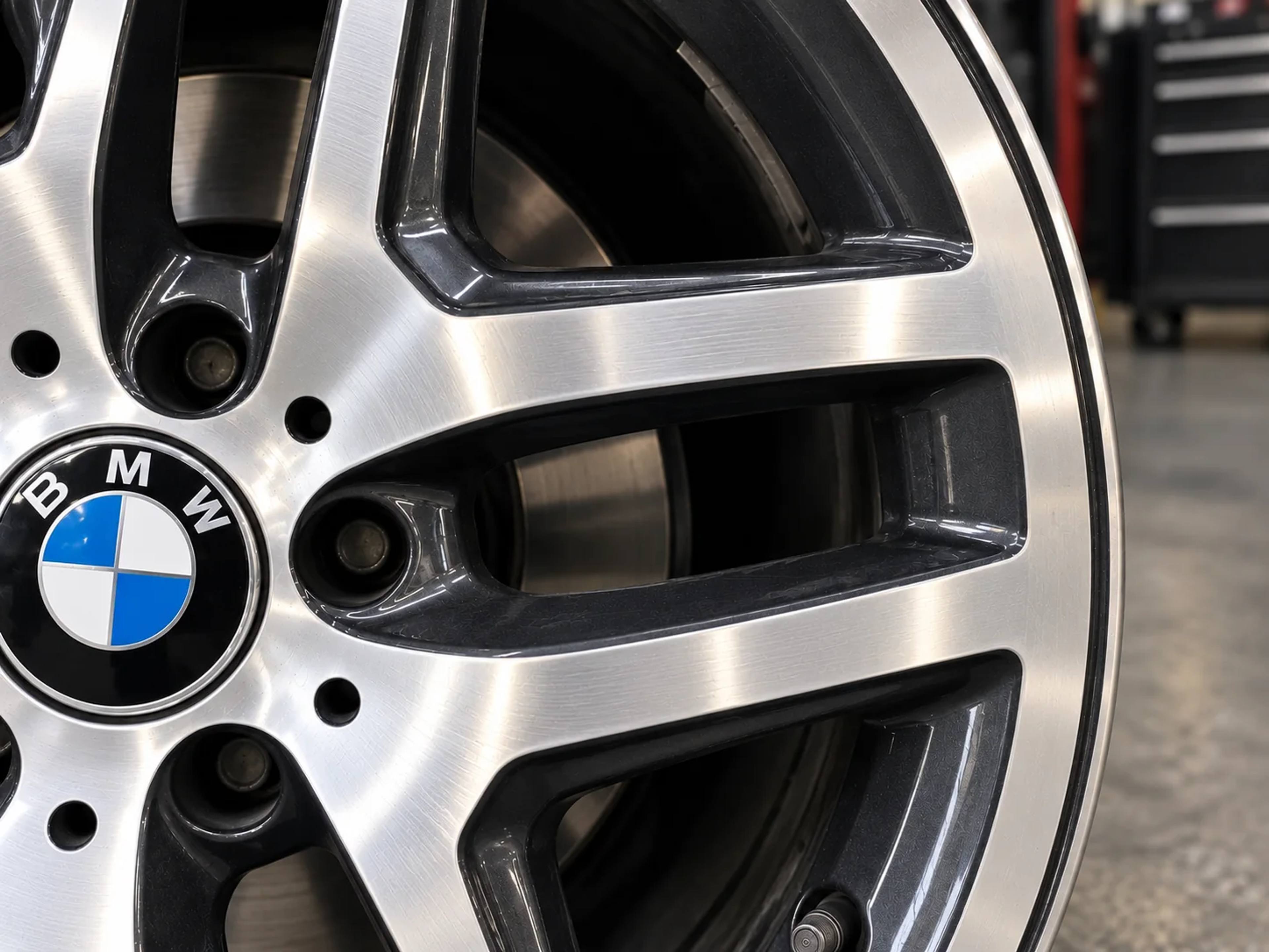 Diamond cut velg opnieuw afgedraaid, na de behandeling