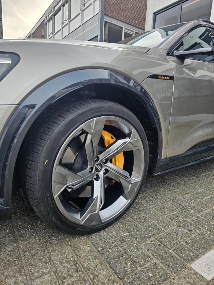 Velg met bijpassende remklauw