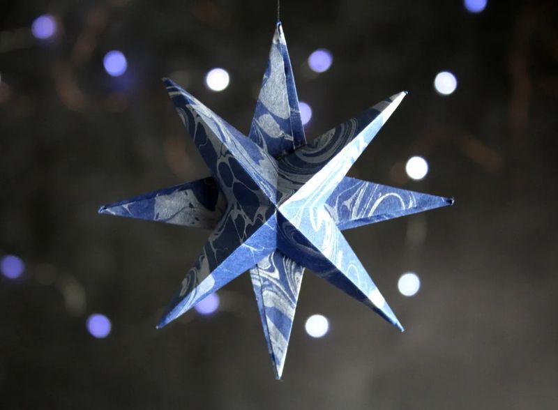 Folded Paper Star Decoration Tutorial