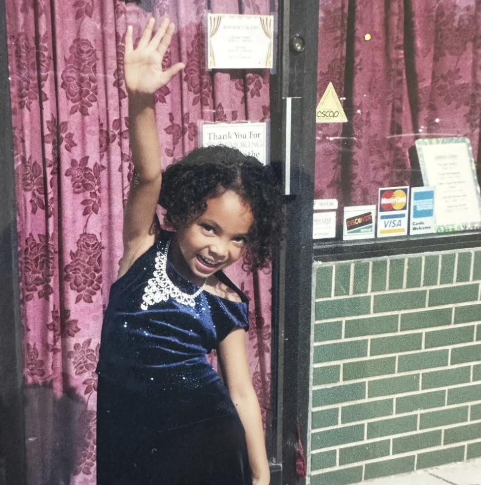 Alexis Underwood as a kid
