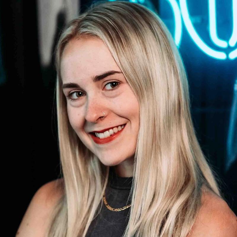 Meet the Trainers: isabella