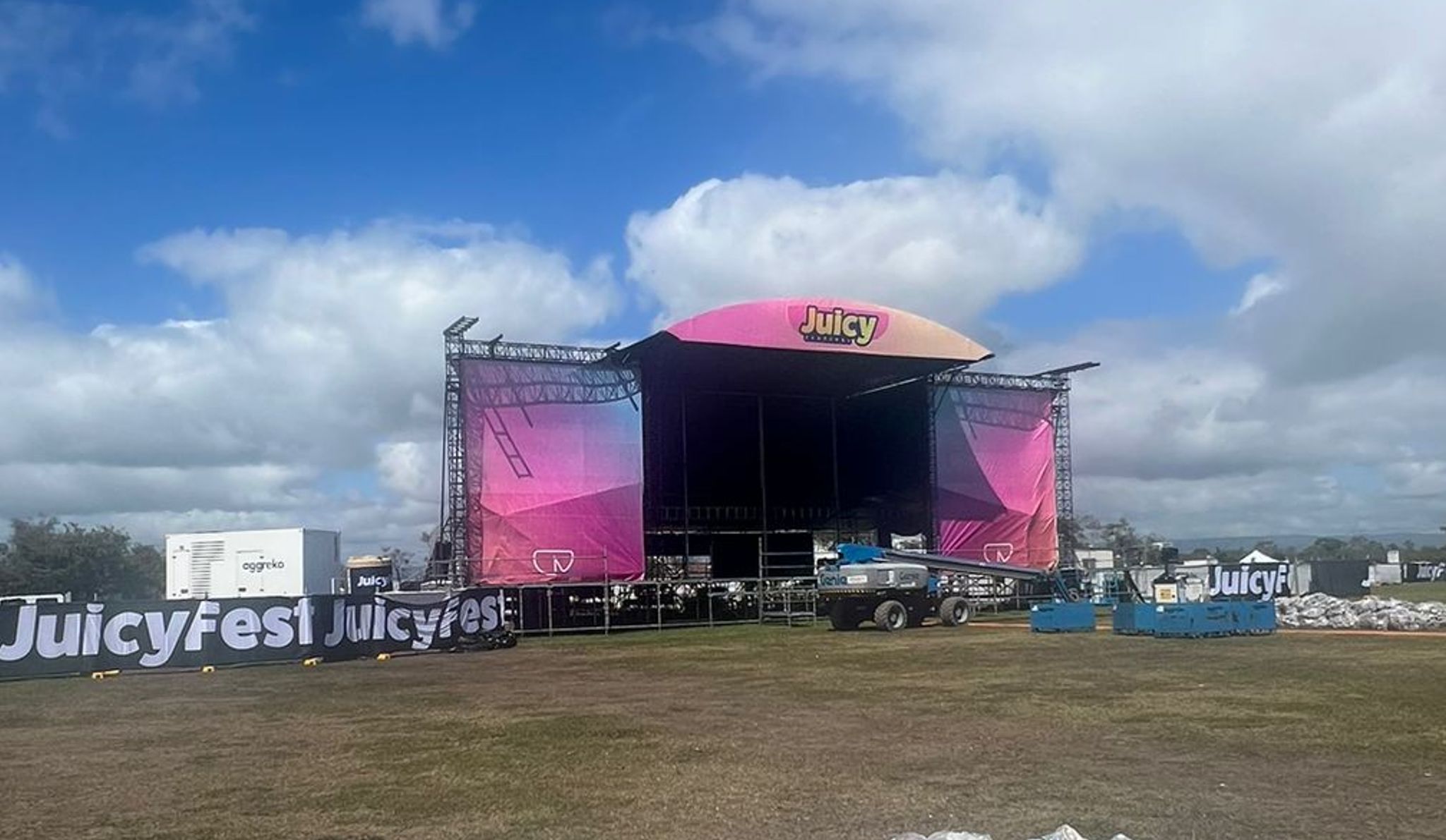Jucy Fest main stage pre-event