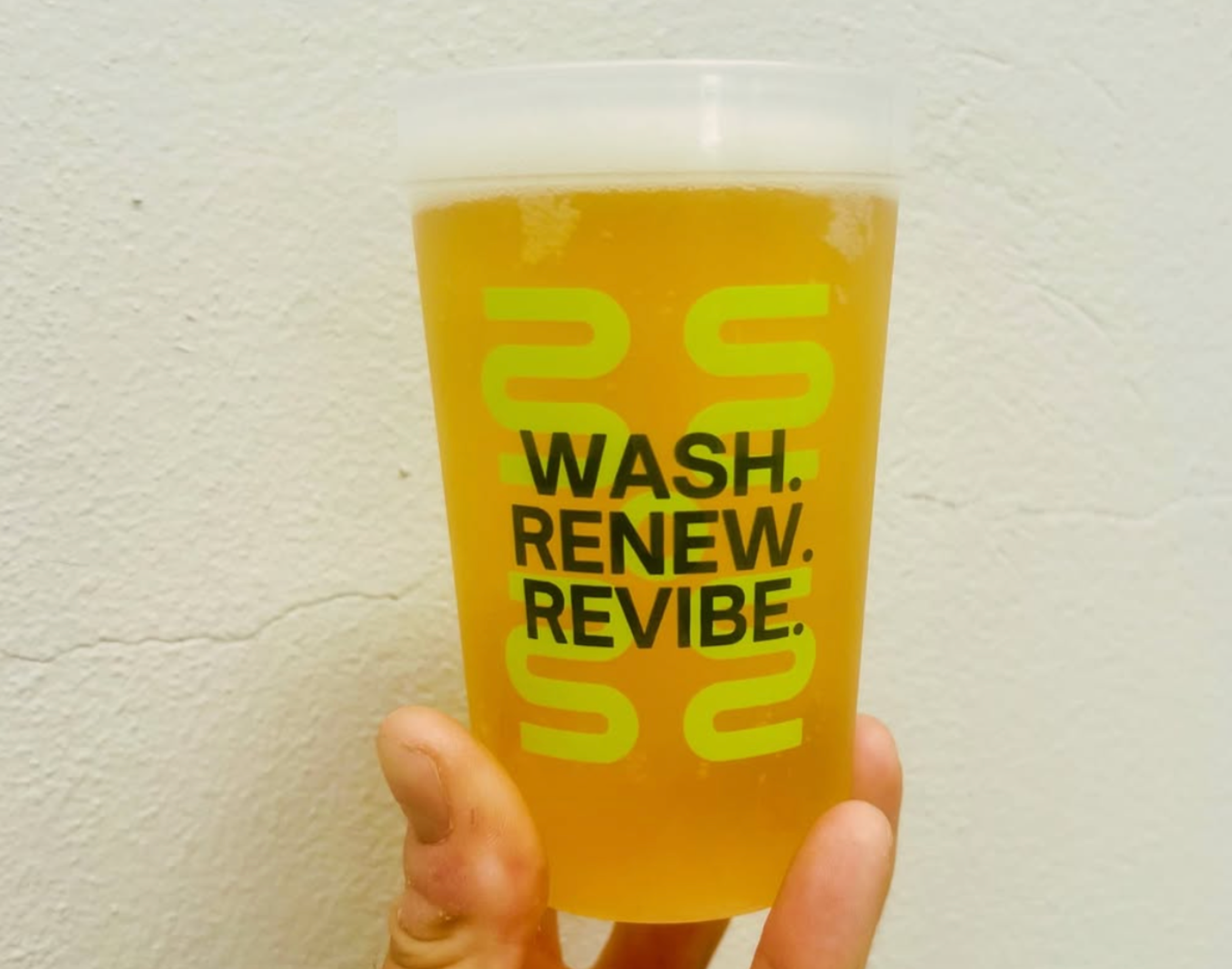 Revibes’ reusable cup with liquid 