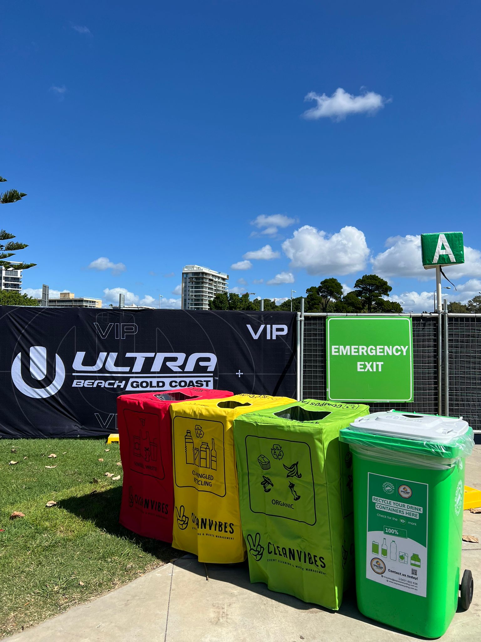 Clean Vibes set of bins with covers