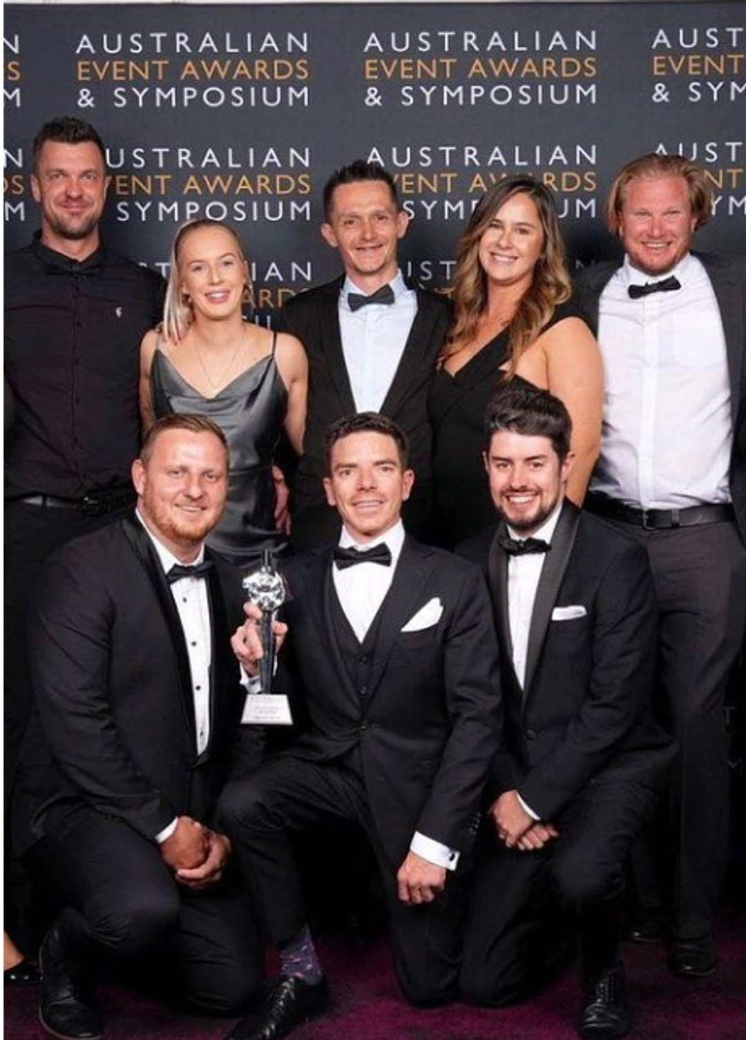 Clean Vibes team with award